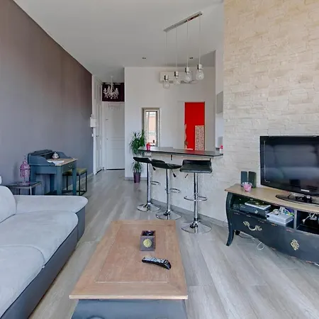 Apartment Charming T2 - Close To The Harbor *