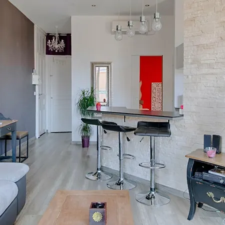 Charming T2 - Close To The Harbor * Nice